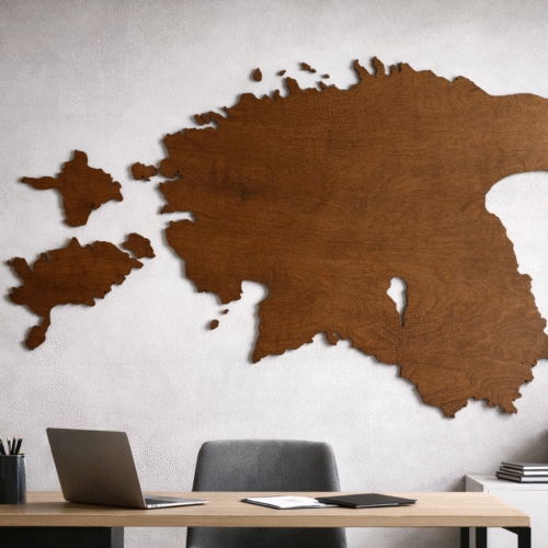 Eritellimusel valmistatud puidust maailmakaart seinale. Dekoratiivne seinakaunistus elutuppa, magamistuppa, kontorisse või äriruumi. Laseriga täpselt lõigatud ja käsitsi viimistletud seinakaart, saadaval erinevates mõõtudes, toonides ja materjalides (puit, vineer, akrüül). Isikupärastatud maailmakaart modernsesse, skandinaavialikku või minimalistlikku interjööri. Reisihuvilistele sobiv disainelement, kingiidee ning ruumi keskpunkt. Valmistatud Eestis, võimalus personaalseteks lahendusteks ja paigalduseks üle Eesti.