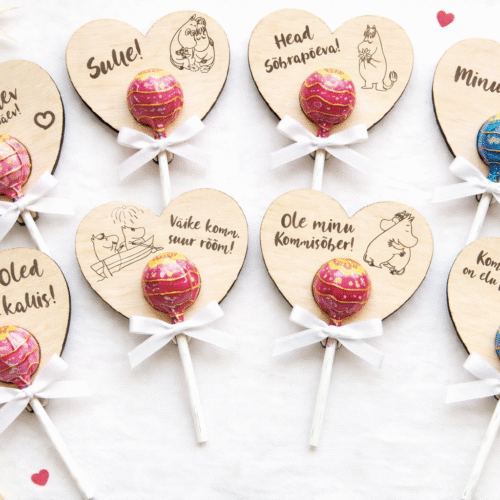 Südamlik puidust kaartide komplekt Sõbrapäevaks. 8 lasergraveeritud kaarti kommi kinnitamiseks – lihtne ja armas kingiidee sõbrale või lapsele.